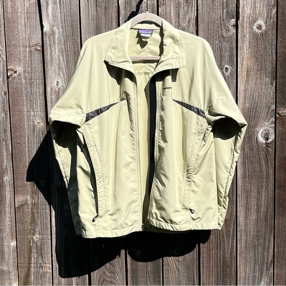 Patagonia green windbreaker jacket size large - Picture 5 of 16